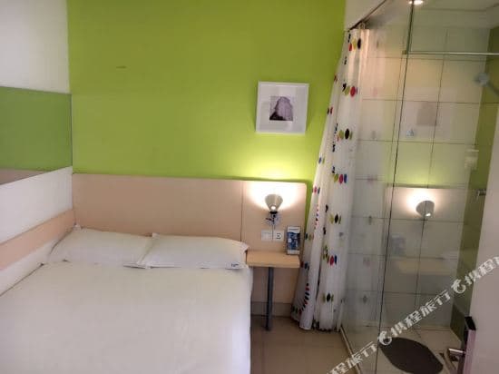 100 Inn (Shanghai South Bund)