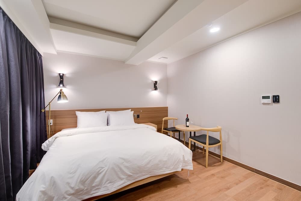 M Hotel