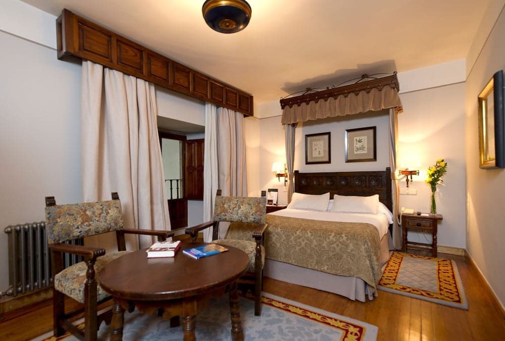 Parador de Santiago - Hostal Reis Catolicos
