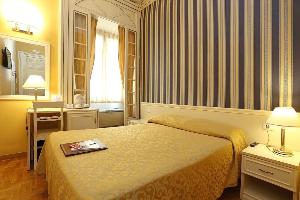 DG Prestige Room