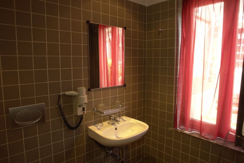 Monty Small Design Hotel