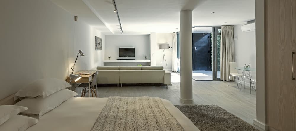 BLUE VIEWS STUDIO ACCOMMODATION
