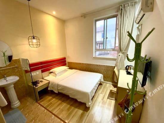 Phoenix Hostel