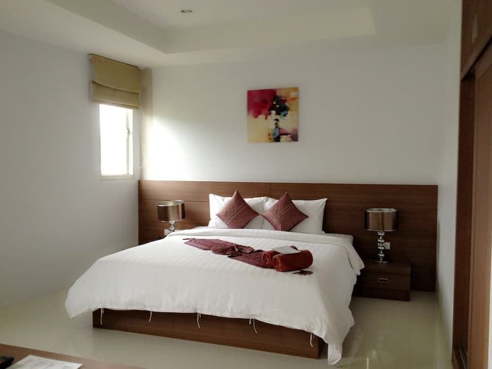 Bangtao Tropical Residence Resort and Spa
