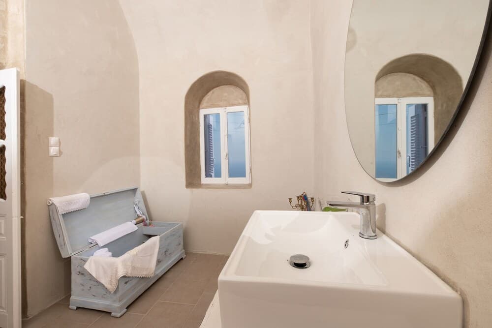 DeltaMi Santorini