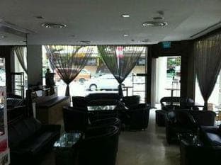 Reddoorz Premium @ Balestier