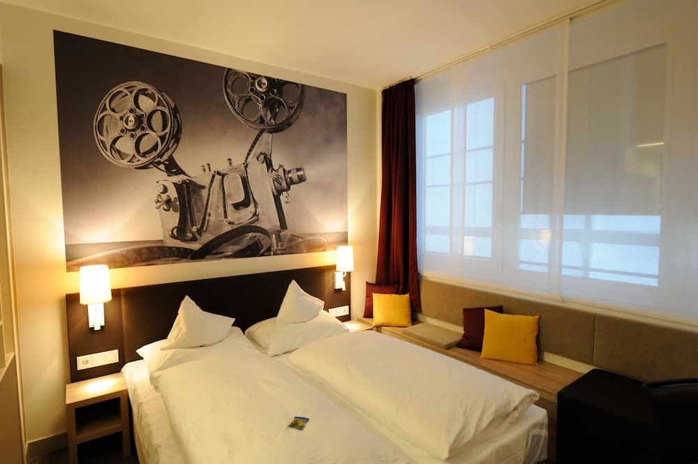 Vienna House Easy by Wyndham München