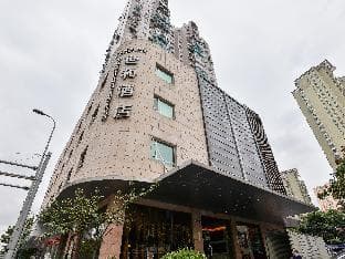 Hundred Centuries Hotel