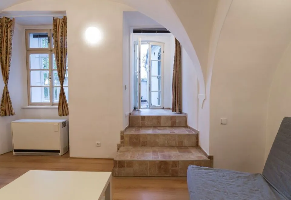 Charles Bridge Hostel & Apartments