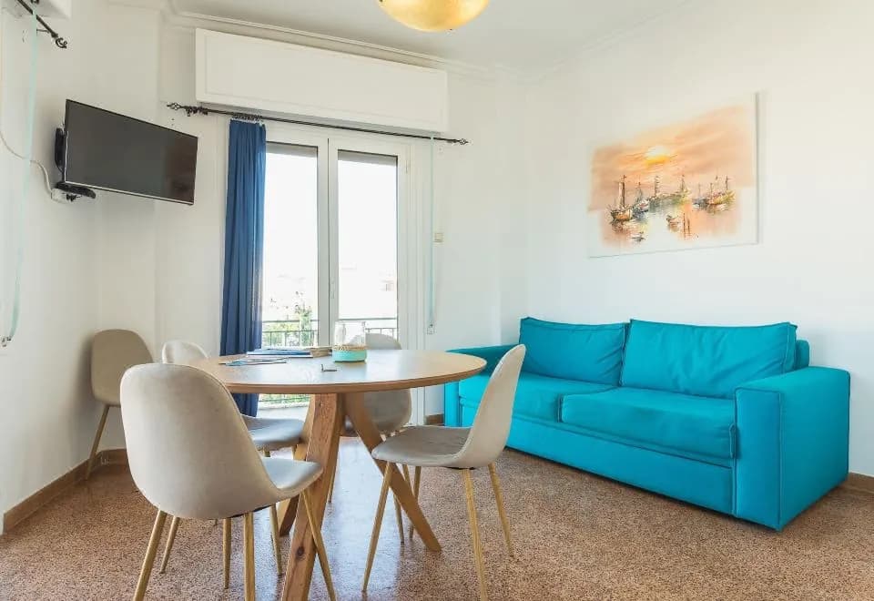 Super Paradise Apartments