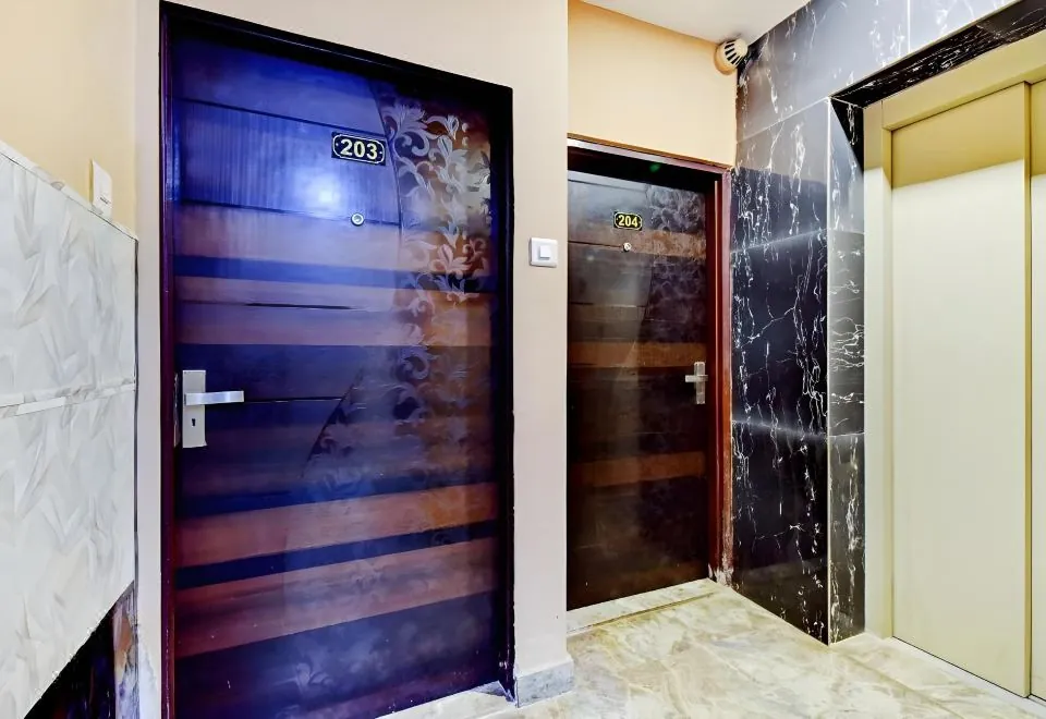 FabHotel Deepak Residency