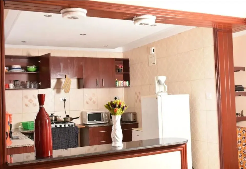 Sherry Homes - Heri