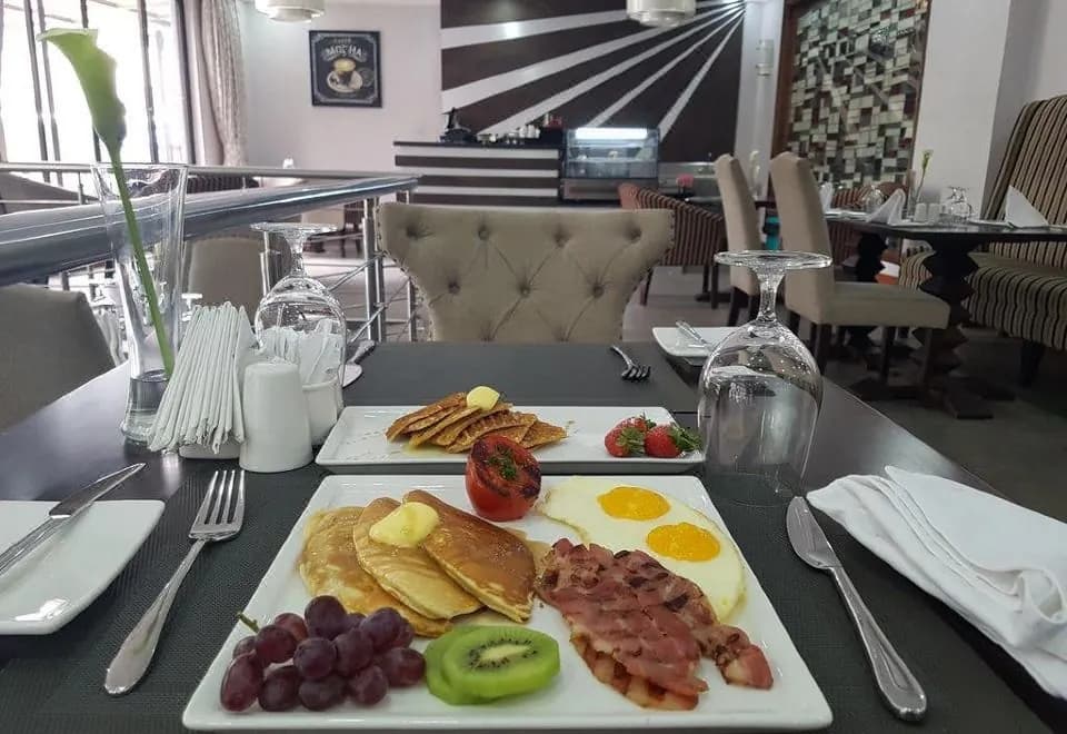 GemSuites Riverside