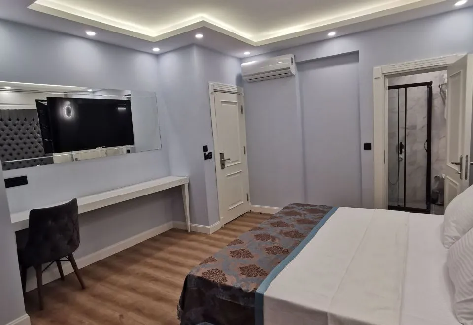 Luxx Garden Hotel