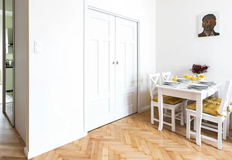 Zwierzyniecka Old Town Apartments by Otium