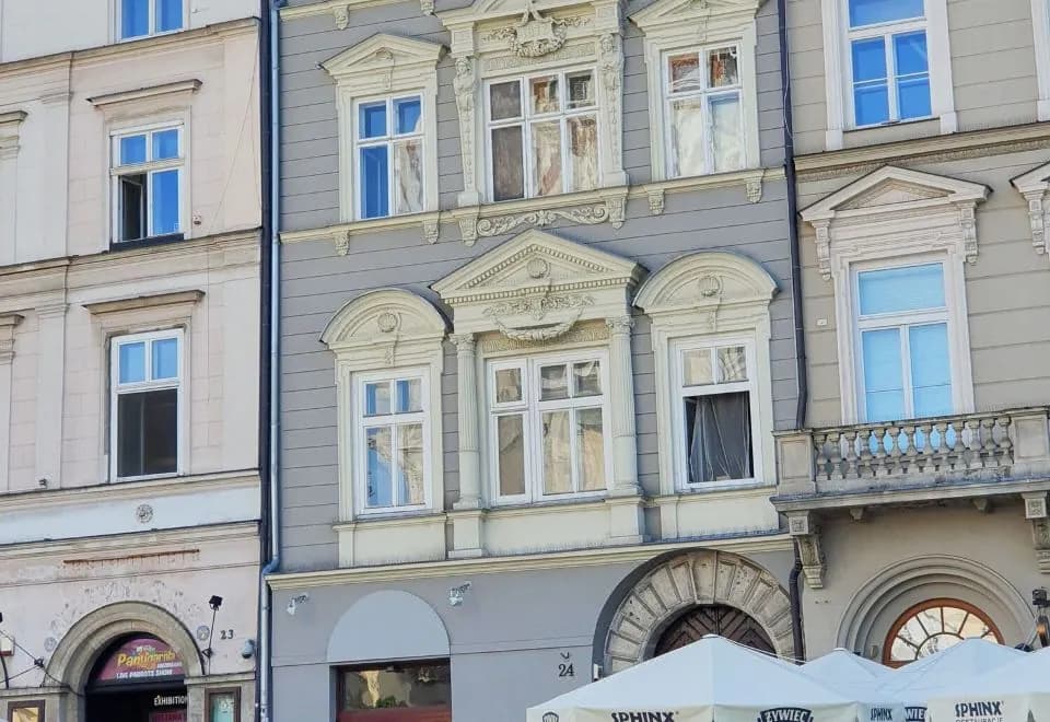 Meyo Apartments the Main Square