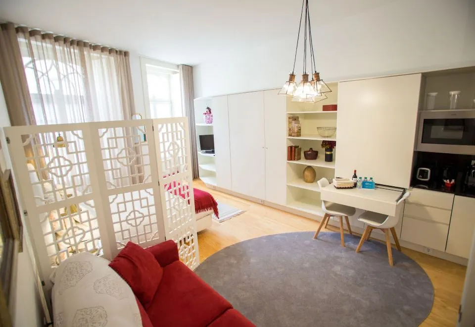 Almada Story Apartments by Porto City Hosts