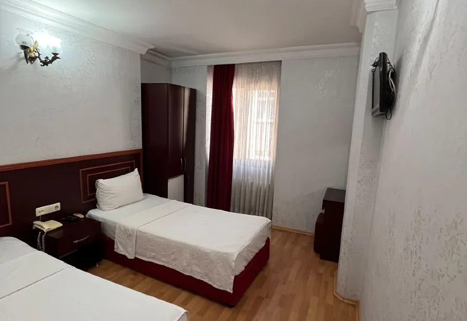 Red White Hotel