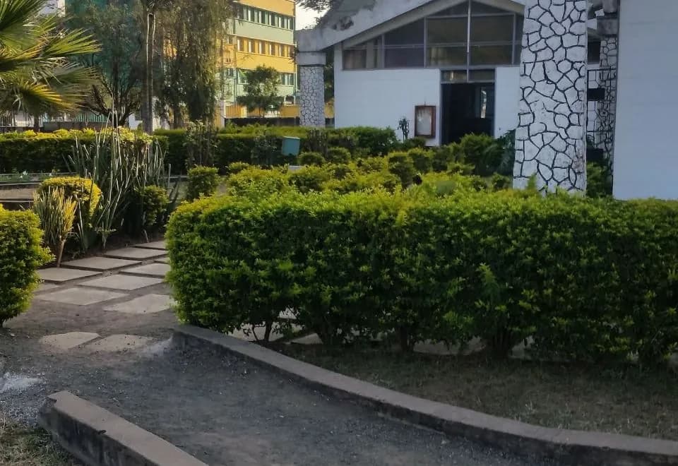 Raha Leo Inn
