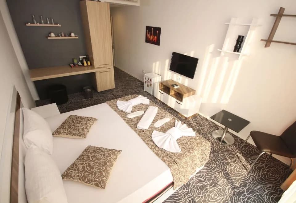 Rainbow Suite