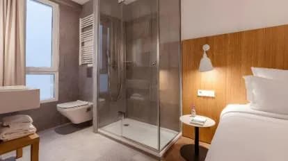 9Hotel Republique