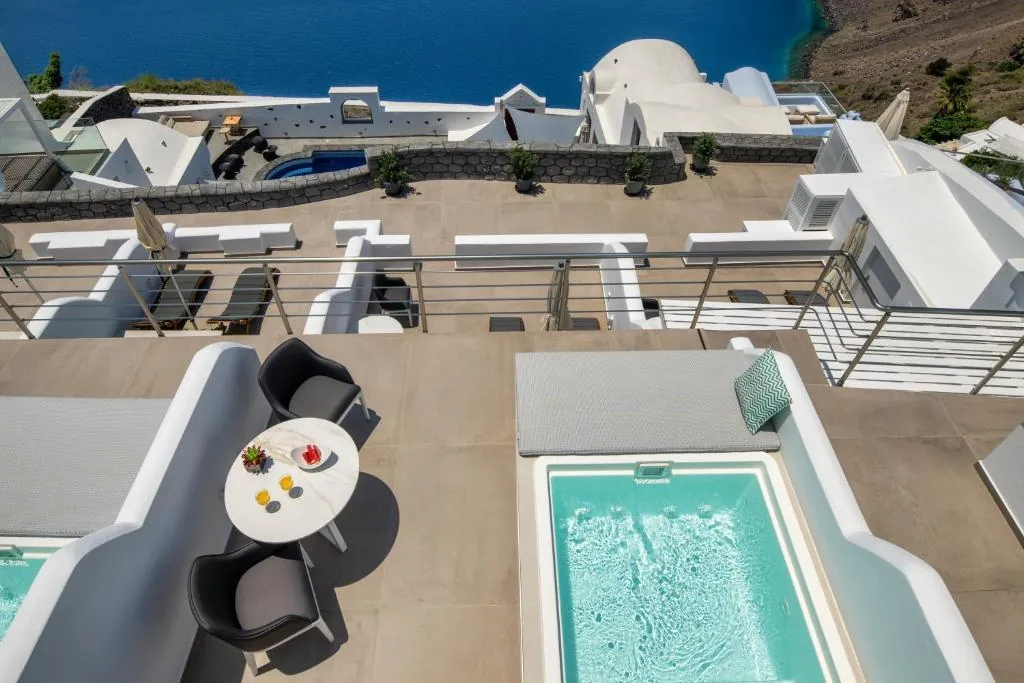 Aura Suites