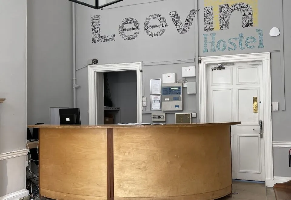 Leevin Hostel George