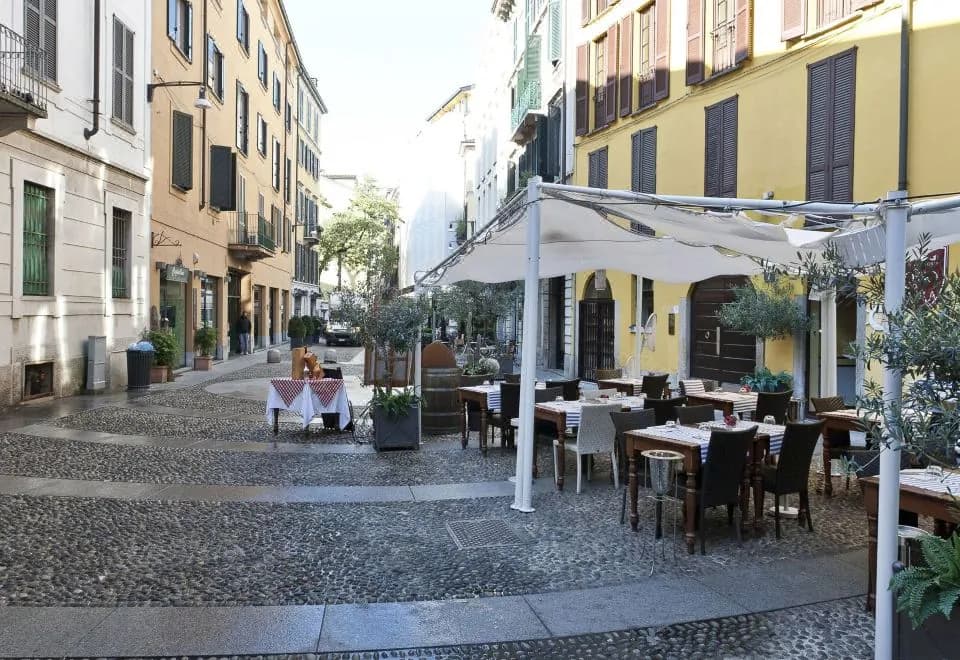 Italianway-Fiori Chiari