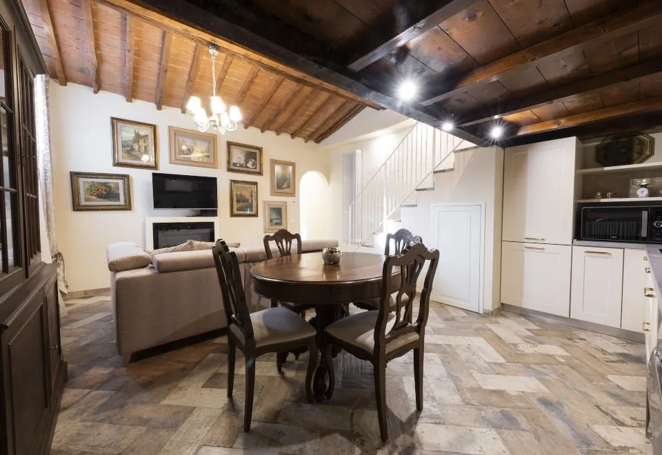 Casa Griselda by Mmega