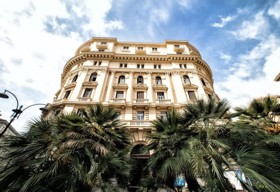PC Boutique H Napoli Centro, by ClaPa Group