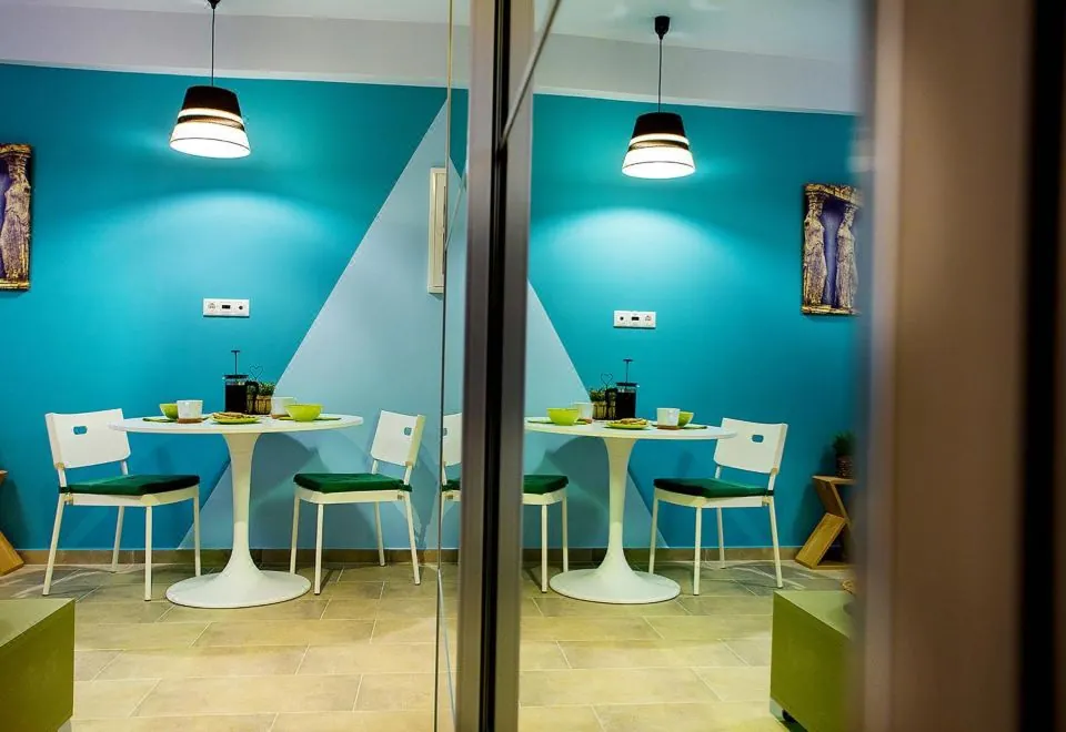 Emerald Suite