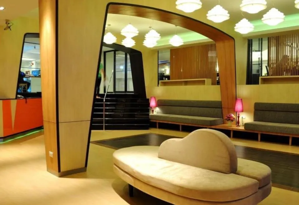 Flipper Lodge Hotel