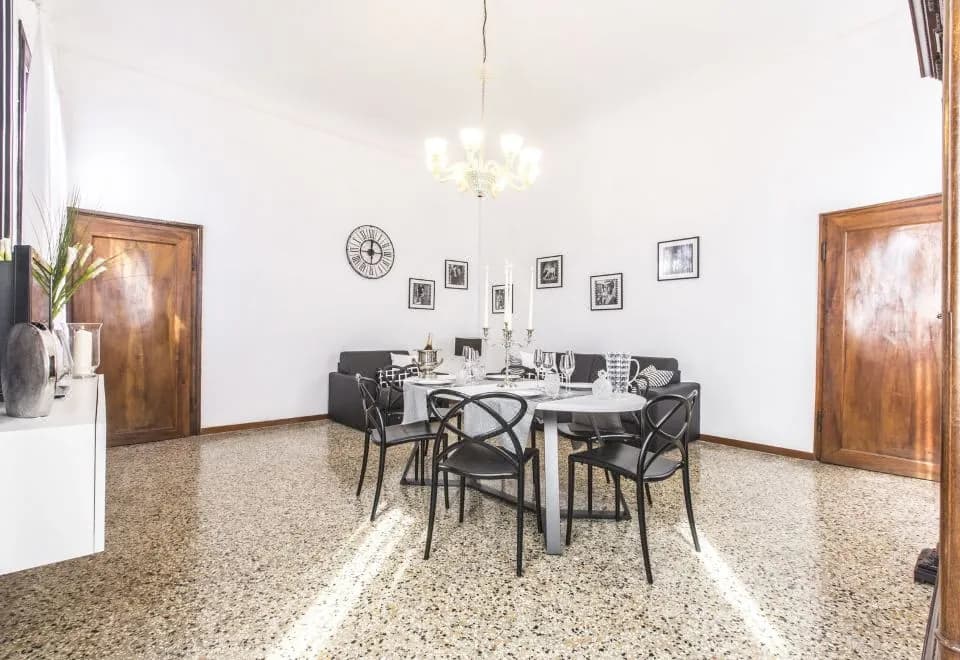 Rialto Design Boutique Apartment R&R