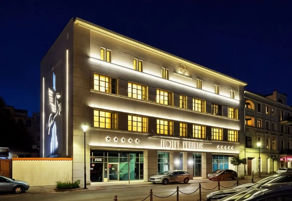 Hotel Ferreus Modern Art Deco