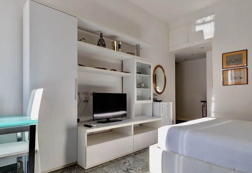 Aiello Suites Executive