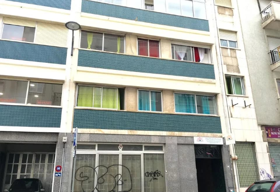 lisbon Home host