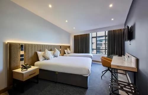 Handel's Hotel