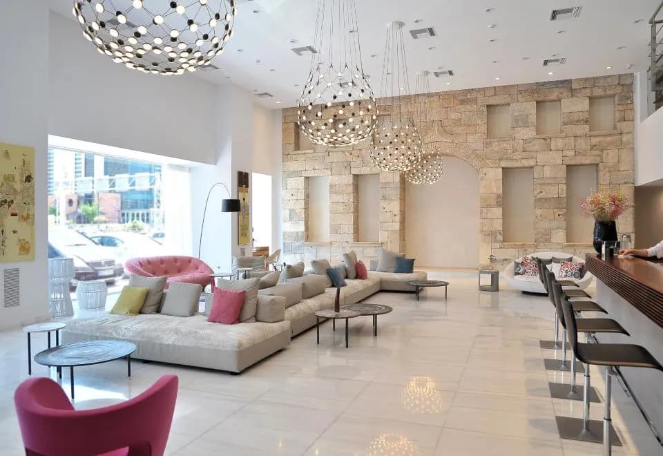 Athenaeum Grand Hotel