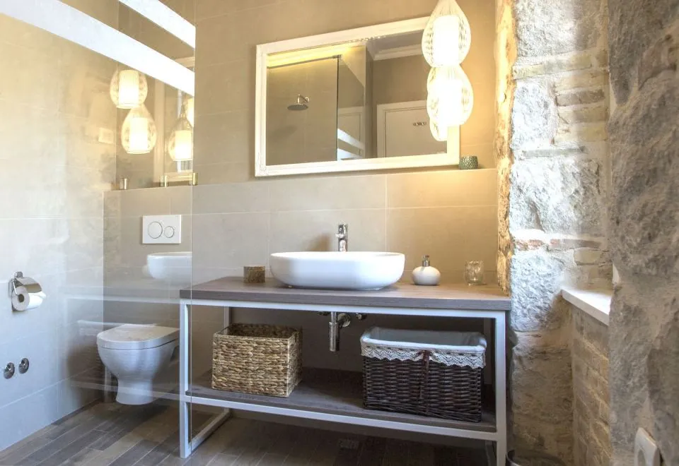 Aspalathos Residence