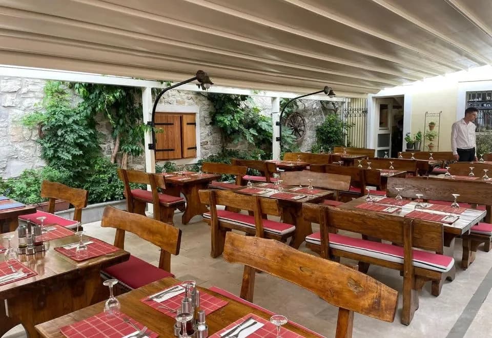 Aspalathos Residence