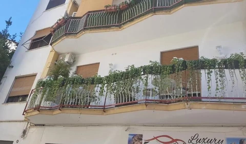 Sorrento Flower Rooms