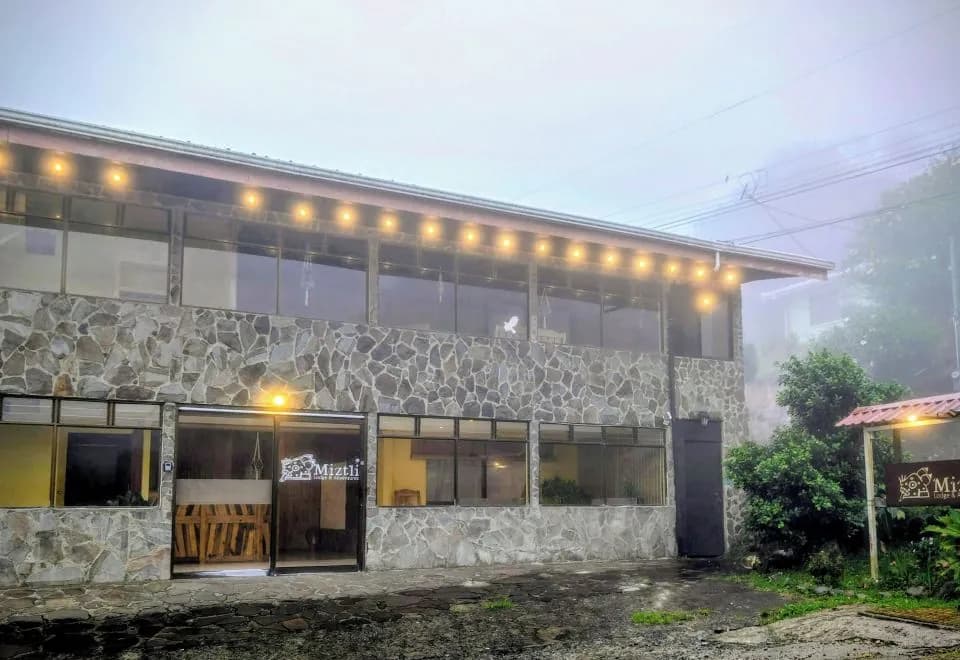 Miztli Lodge & Adventure