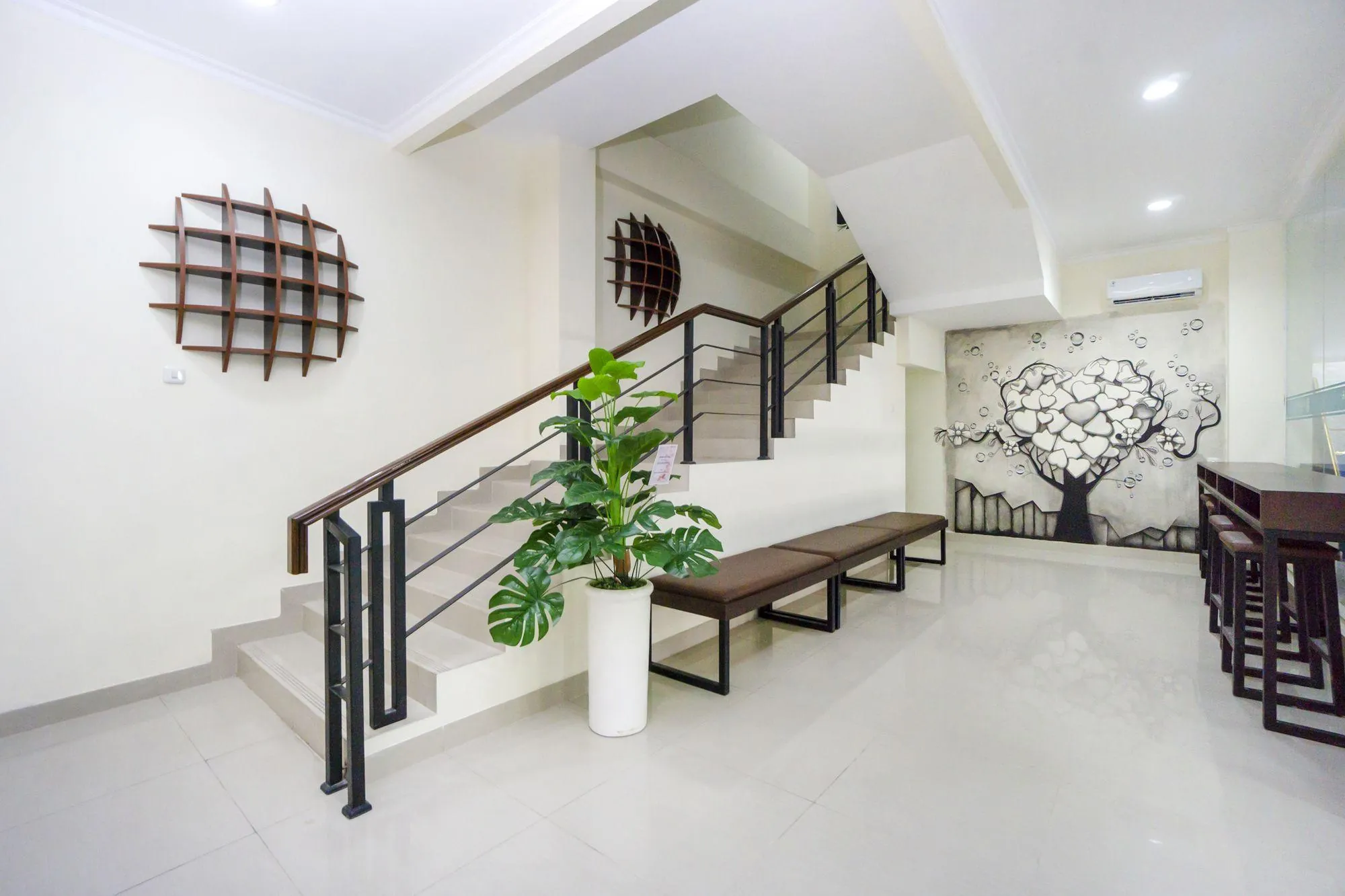 OYO Collection O 1626 Alena Residence