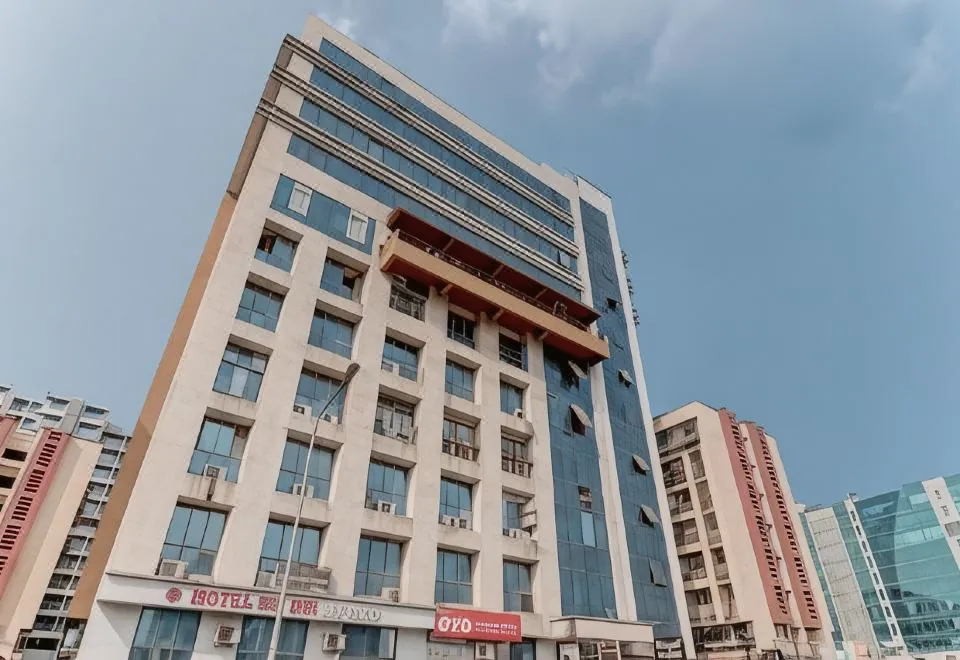 Hotel Pearl's BKC INN- Near Trade Centre