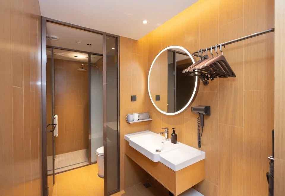 All Seasons Hotel (Shanghai Qiantan Haiyang Road Branch)