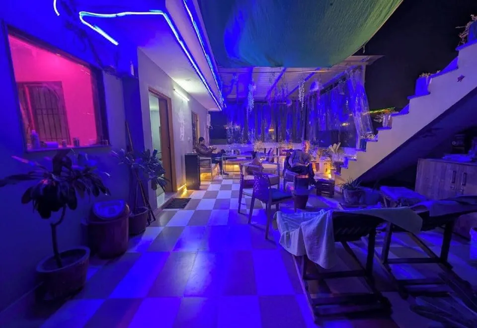 Taj Street Hostel