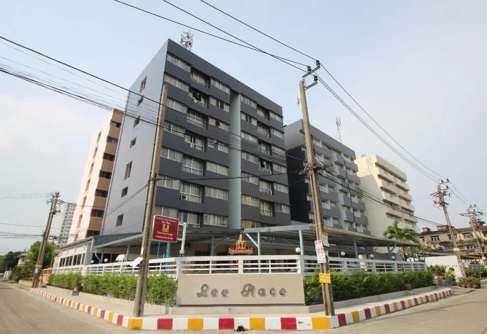 Lee Place Phatthanakan Condo