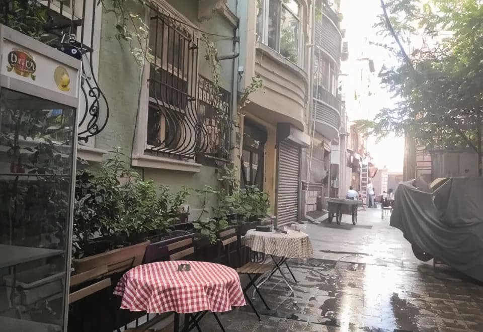 Gafa Garden Hostel & Apartments
