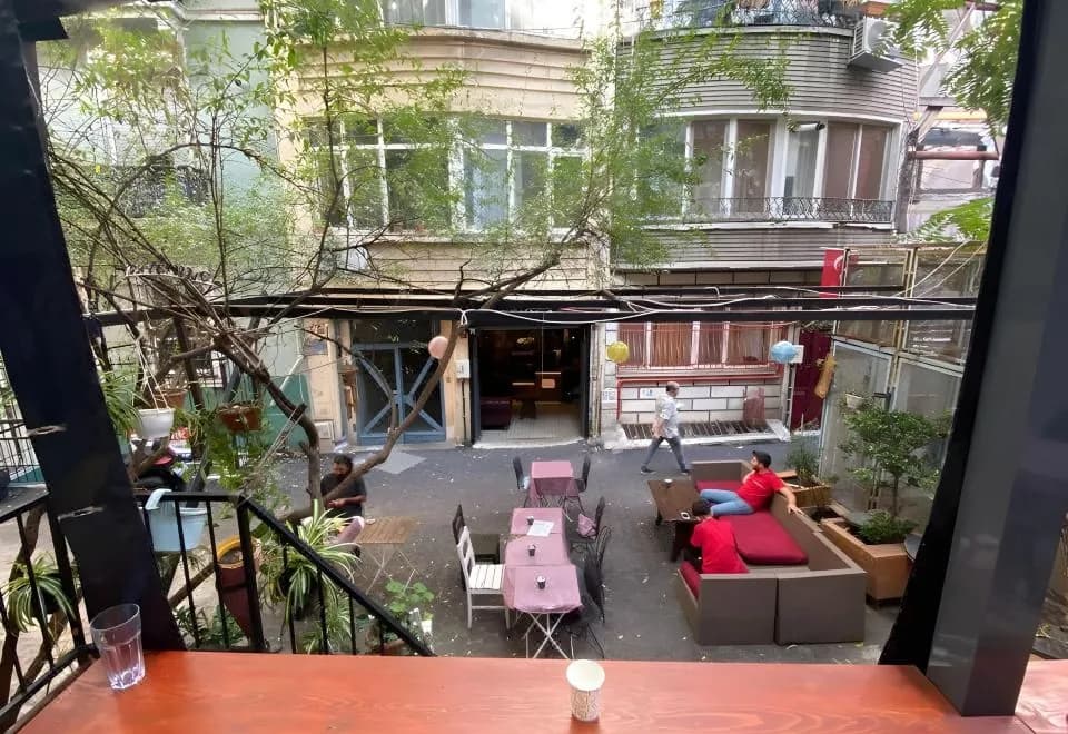 Gafa Garden Hostel & Apartments