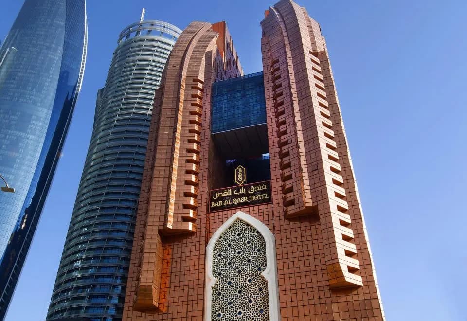 Bab Al Qasr Hotel